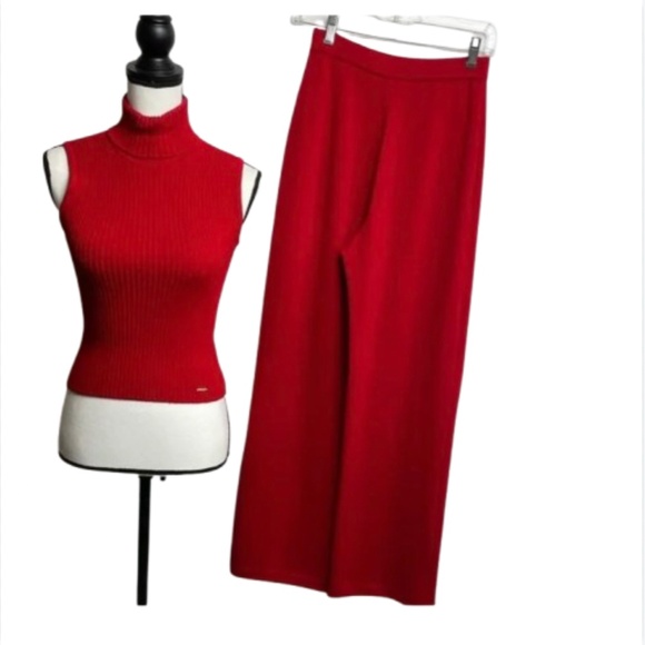 2 pc St. John ribbed tank turtleneck knit Red Wide Leg Pants